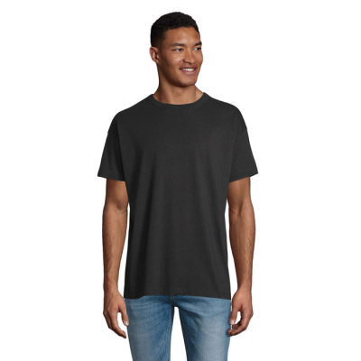 Picture of BOXY MEN OVERSIZED TEE SHIRT in Black.