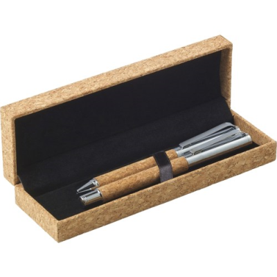 Picture of CORK WRITING SET in Brown.