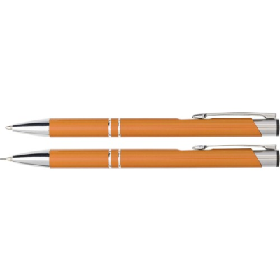 Picture of ALUMINIUM METAL WRITING SET in Orange.