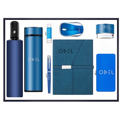 Picture of 8-IN-1 BUSINESS TRAVEL GIFT SET.